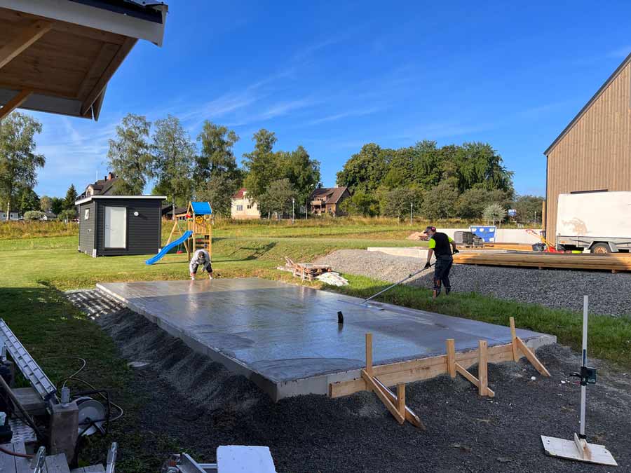 Färdig gjuten betongplatta inför tillbyggnad, utförd av AF Byggservice